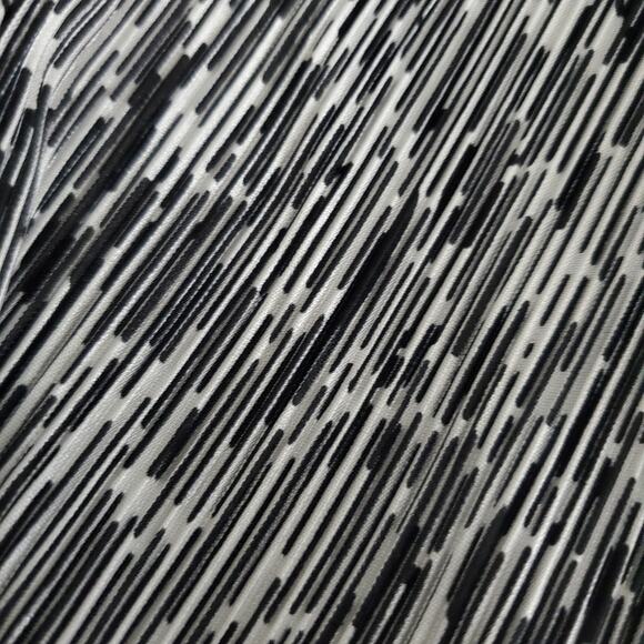 Ashley Hill Short Sleeve Top 3X Flowy Black White Pullover Blouse Office Casual - Picture 5 of 6